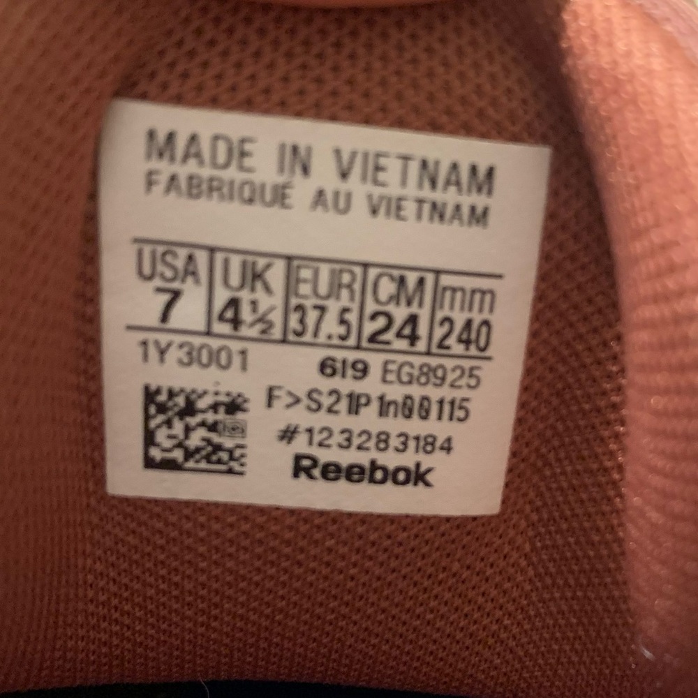 Reebok Classics - image 4